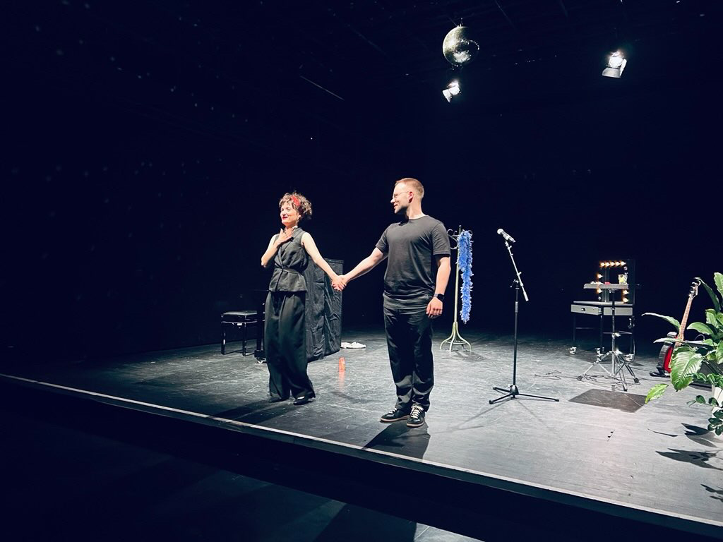 Piano & Chanson collaboration with Lenya Gramß